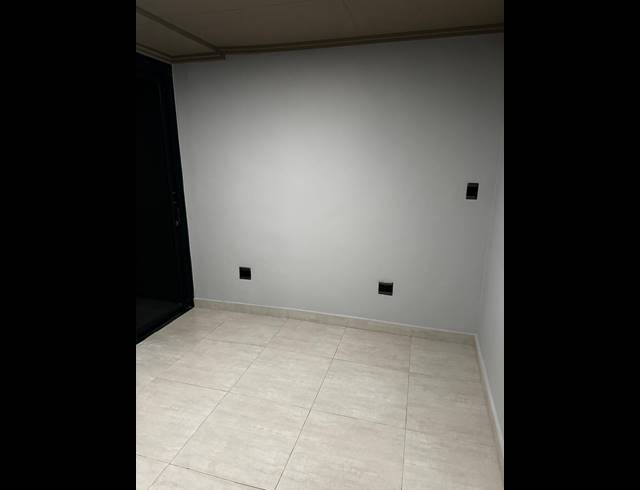 1 BEDROOM APARTMENT FOR SALE IN UMHLANGA RIDGE